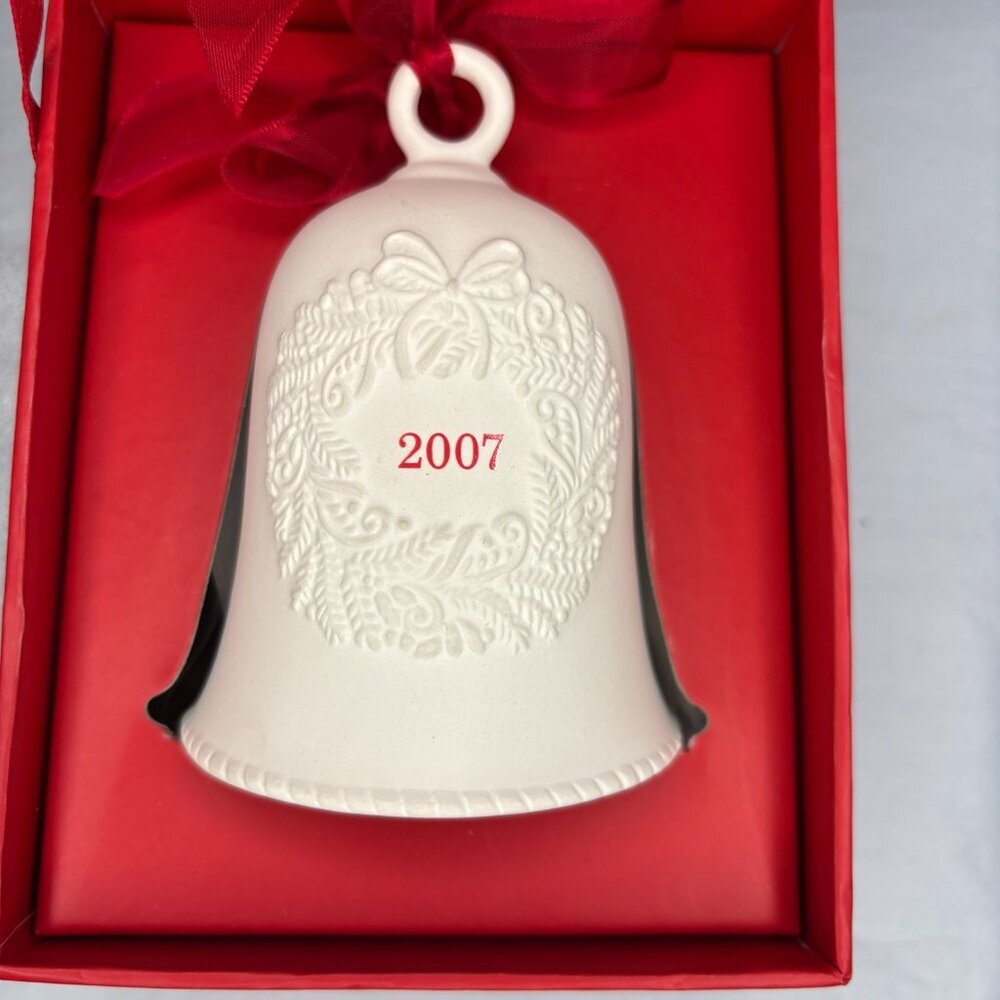 HALLMARK 2007 Porcelain Bell Christmas Holiday Ornament Ribbon w/Box Wreath - Picture 1 of 8